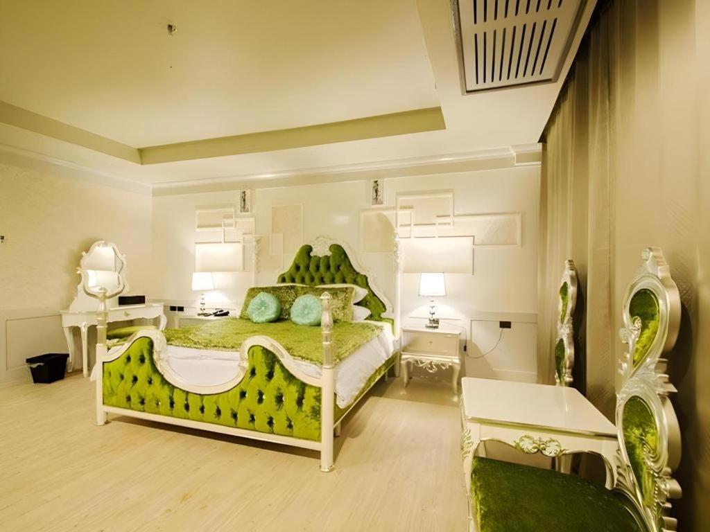 בורי ראם Alvarez Hotel מראה חיצוני תמונה