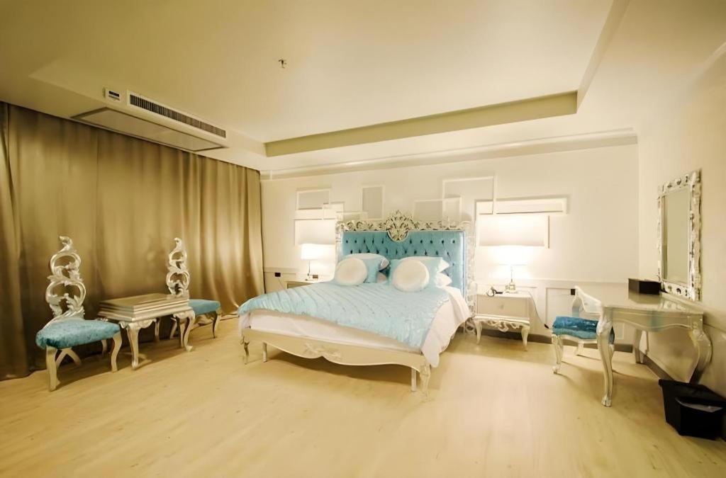 בורי ראם Alvarez Hotel מראה חיצוני תמונה