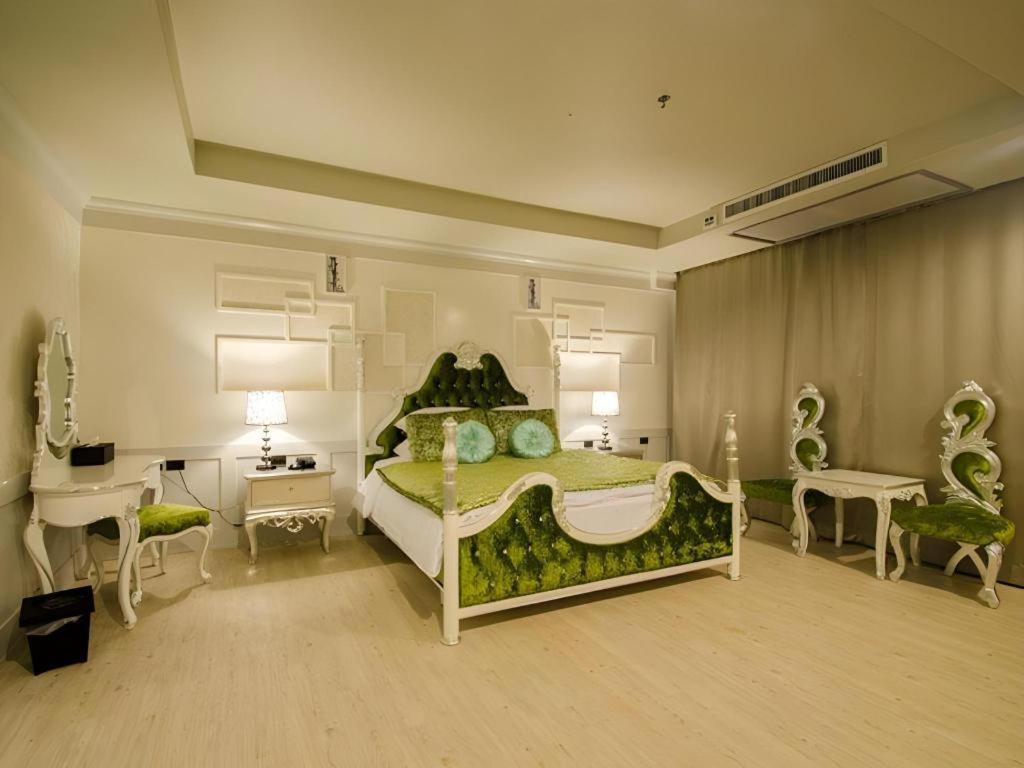 בורי ראם Alvarez Hotel מראה חיצוני תמונה