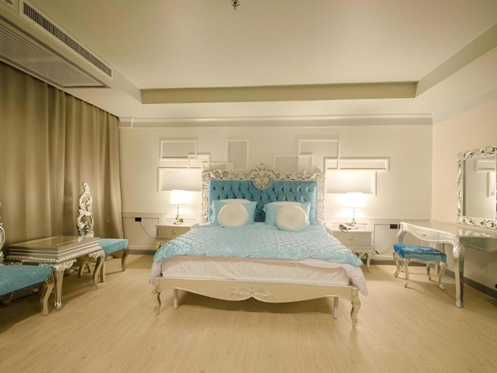 בורי ראם Alvarez Hotel מראה חיצוני תמונה
