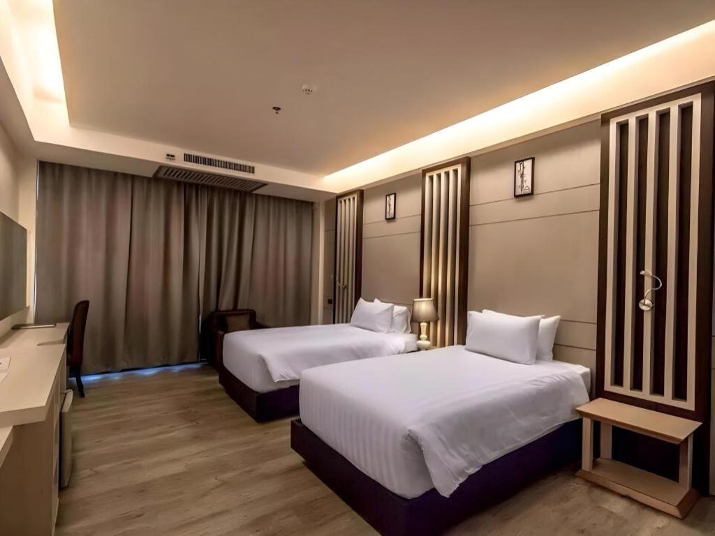 בורי ראם Alvarez Hotel מראה חיצוני תמונה