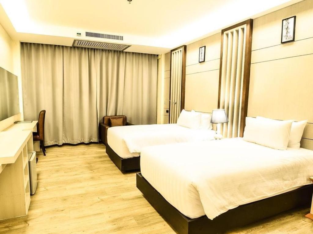 בורי ראם Alvarez Hotel מראה חיצוני תמונה