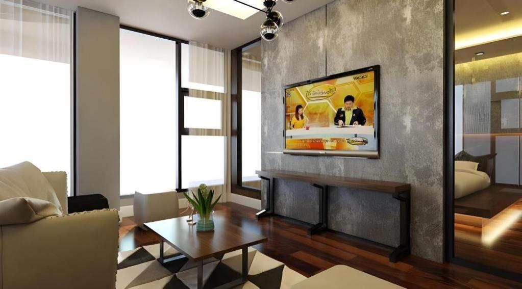 בורי ראם Alvarez Hotel מראה חיצוני תמונה