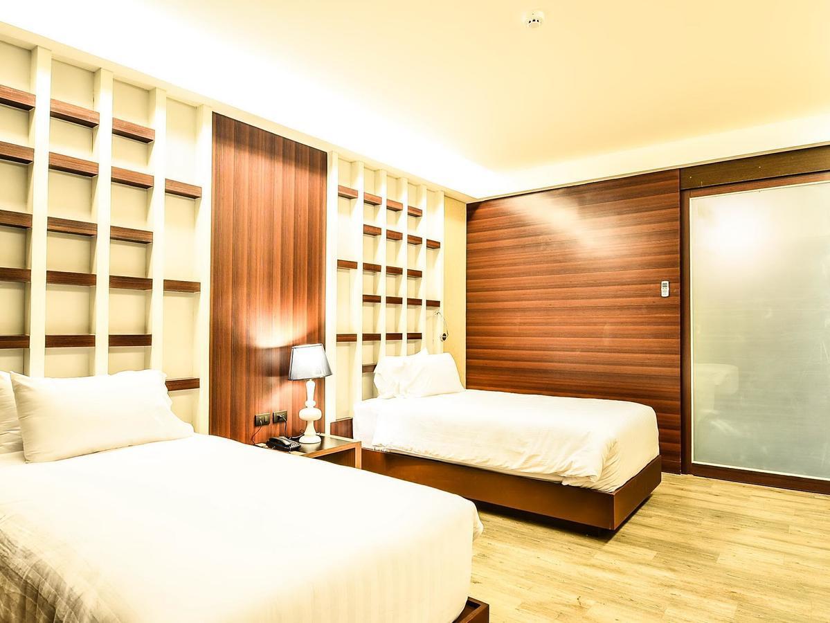 בורי ראם Alvarez Hotel מראה חיצוני תמונה